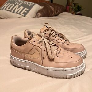 Nike Air Force 1 Low Pixel